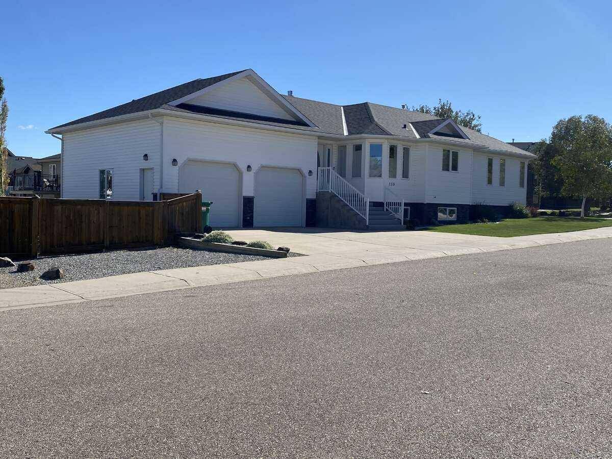 Lethbridge, AB T1K 8A4,133 Rivermont CRES W