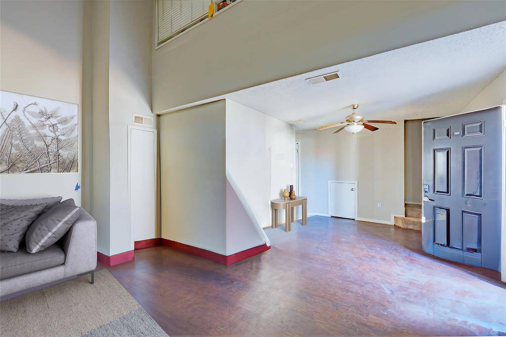 Dallas, TX 75243,9696 Walnut Street #305