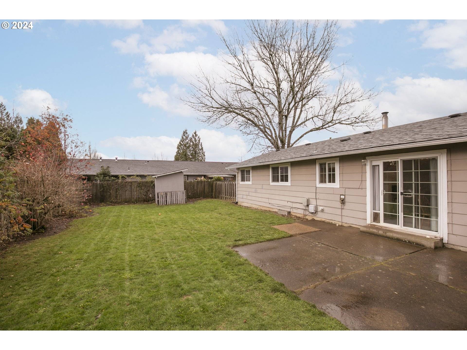 Gresham, OR 97030,925 NE COUNTRY CLUB AVE