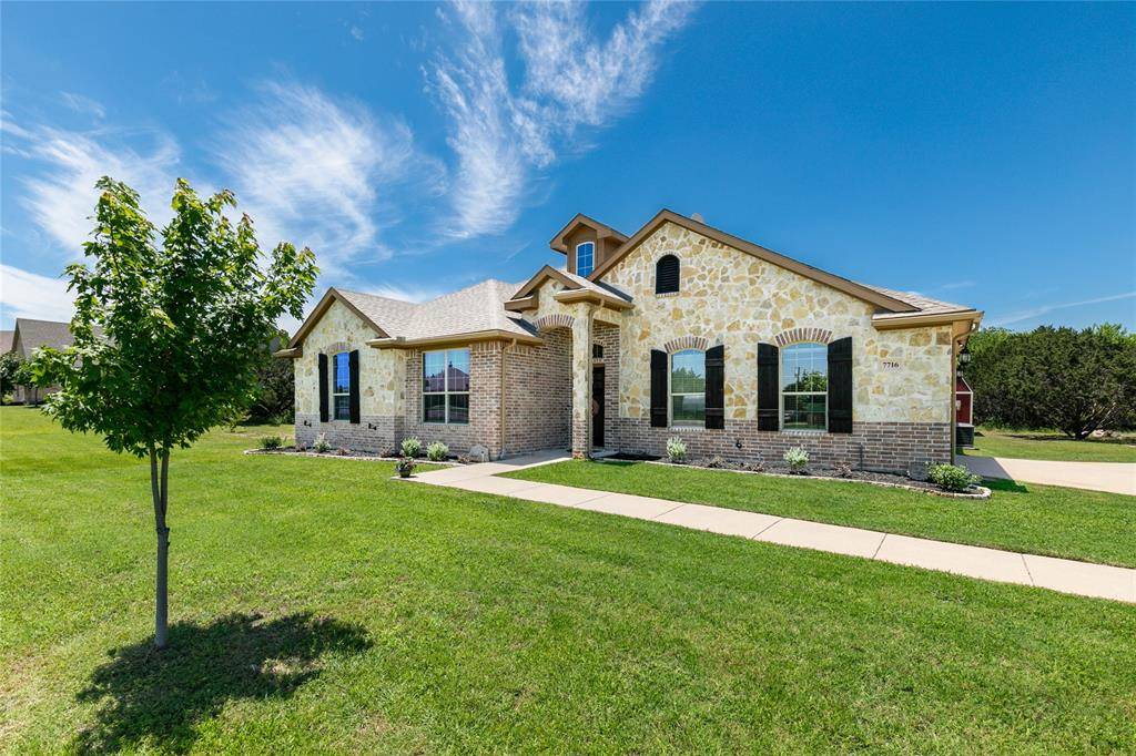 Rio Vista, TX 76093,7716 Westover hills