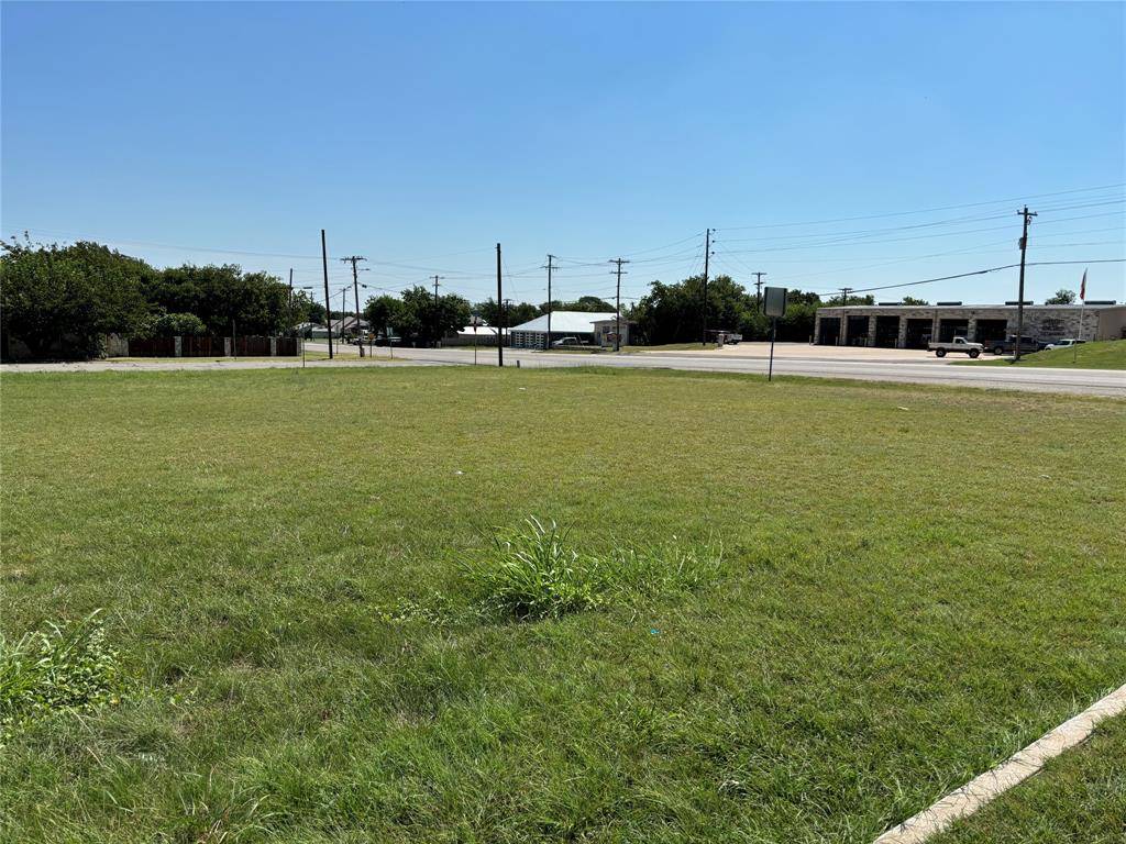 Granbury, TX 76048,1610 W Pearl Street