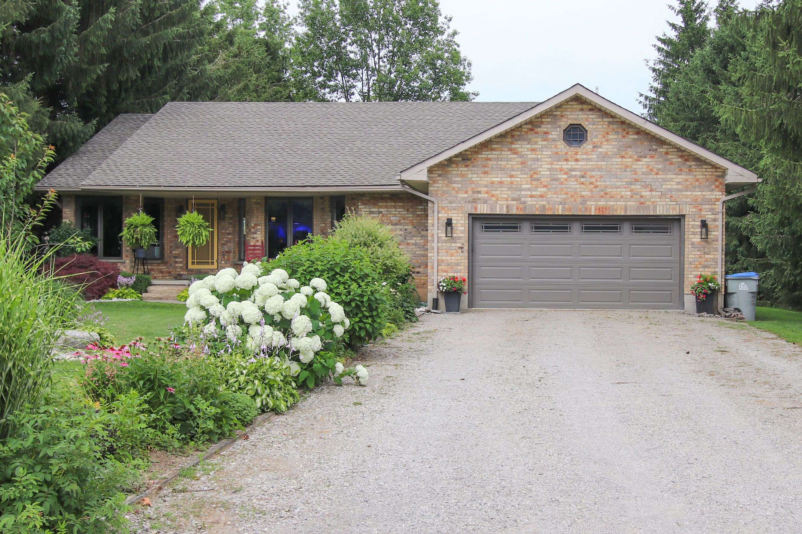 Adelaide Metcalfe, ON N7G 3H5,24642 Dodge DR