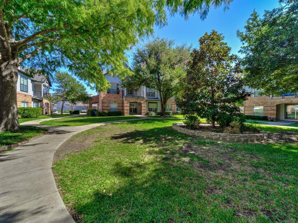 Plano, TX 75093,2524 Preston Road #806