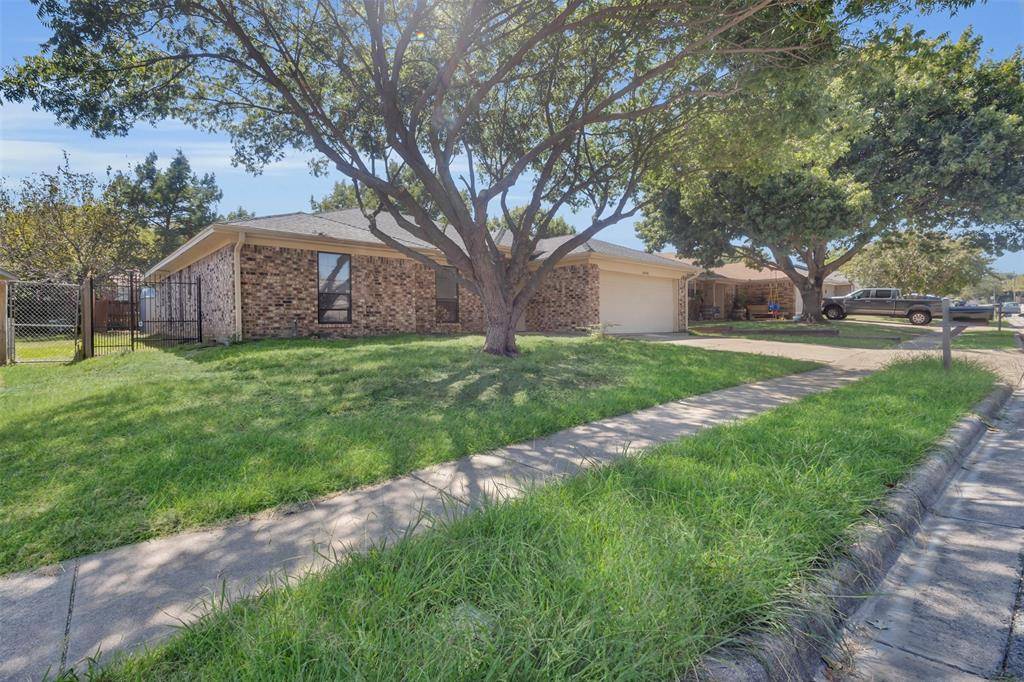 Watauga, TX 76148,6440 High Lawn Terrace