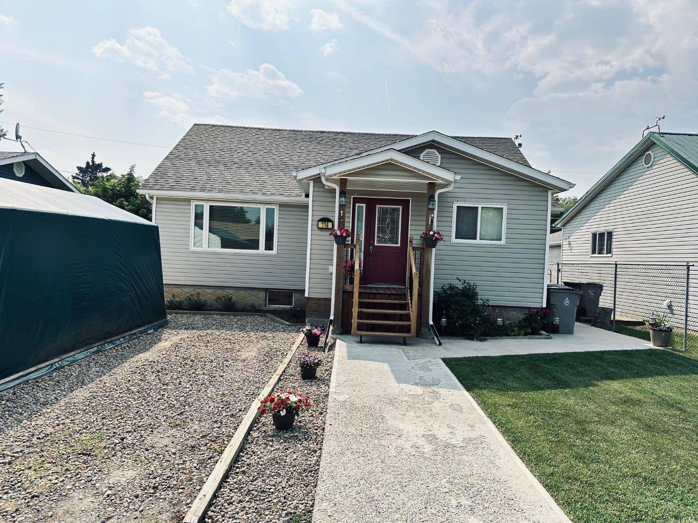 Lashburn, SK S0M 1H0,114 1st ST W