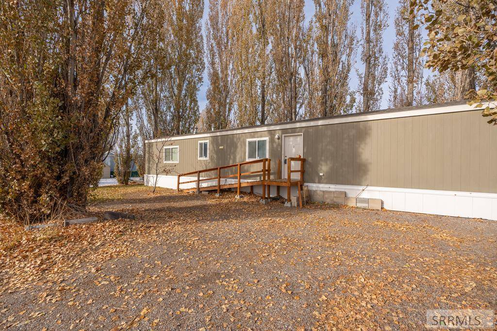 Ririe, ID 83443,443 Smith Street