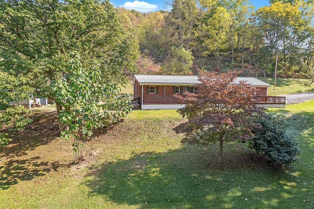 Cedar Bluff, VA 24609,944 Spring Hill Road