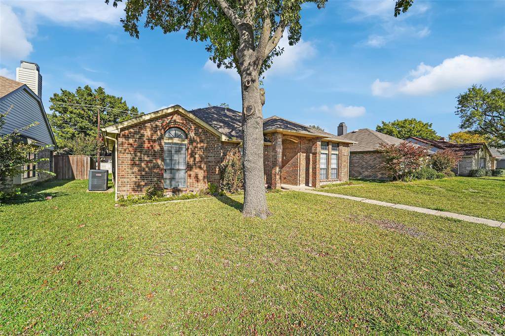 Rowlett, TX 75088,9421 Willard Street