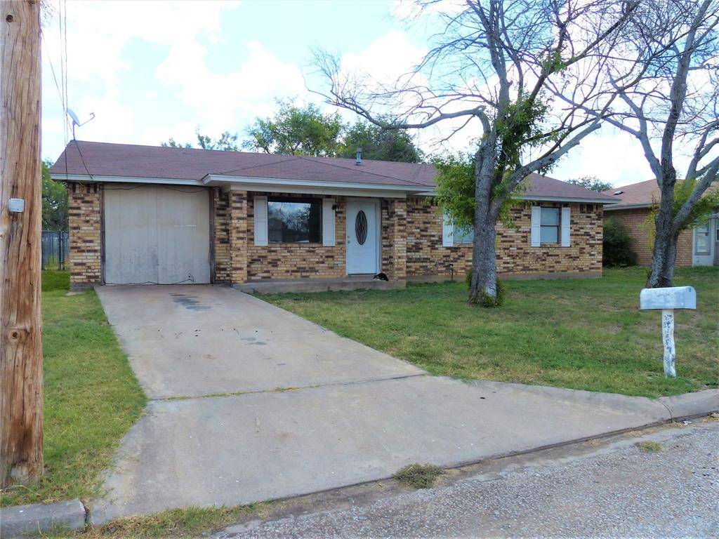 Brady, TX 76825,1907 Mistletoe