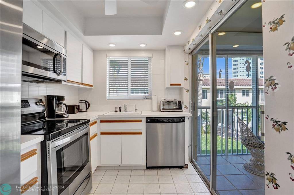 Lauderdale By The Sea, FL 33308,5450 N Ocean Blvd  #29H