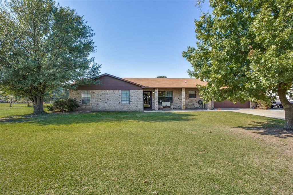 Bonham, TX 75418,301 County Road 2516