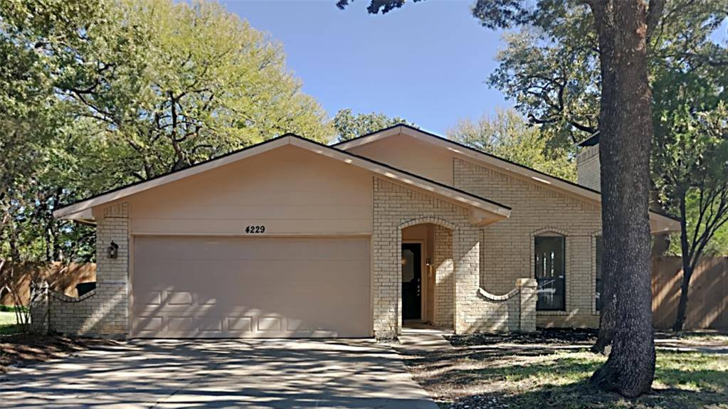 Arlington, TX 76016,4229 Glen Springs Drive