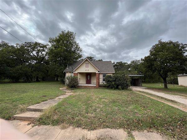 Mineral Wells, TX 76067,2615 N Oak Avenue