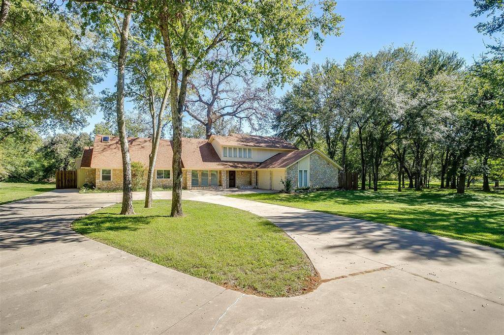 Granbury, TX 76049,9500 Bellechase Road