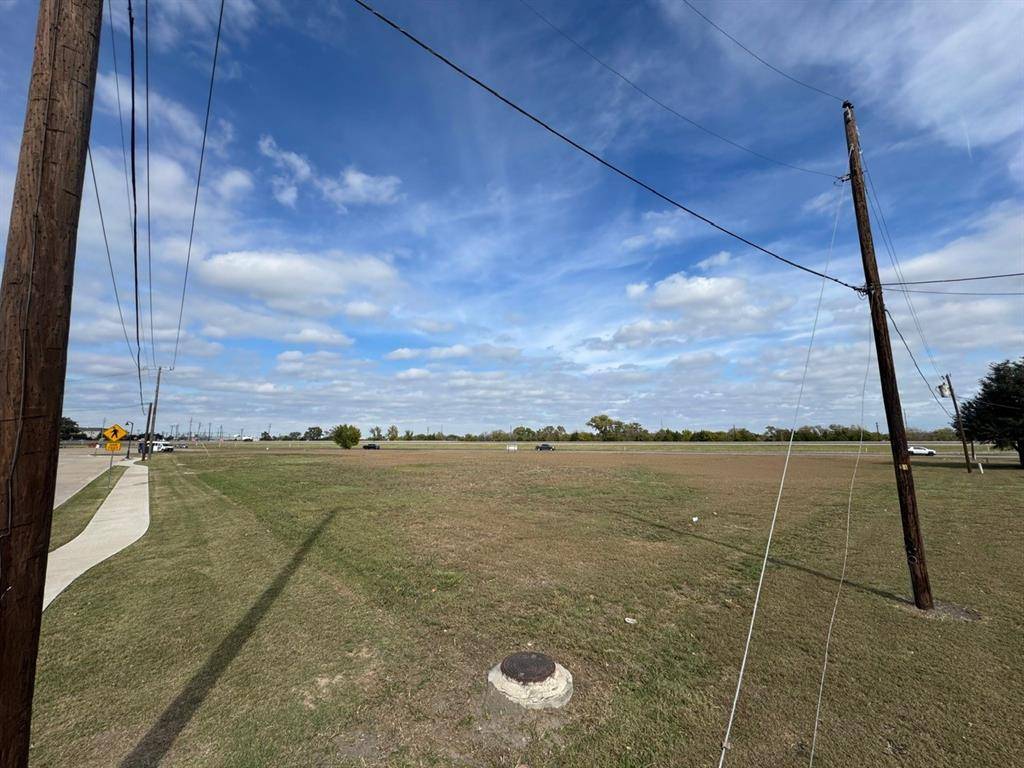 Waxahachie, TX 75165,601 W Us-287 ByPass