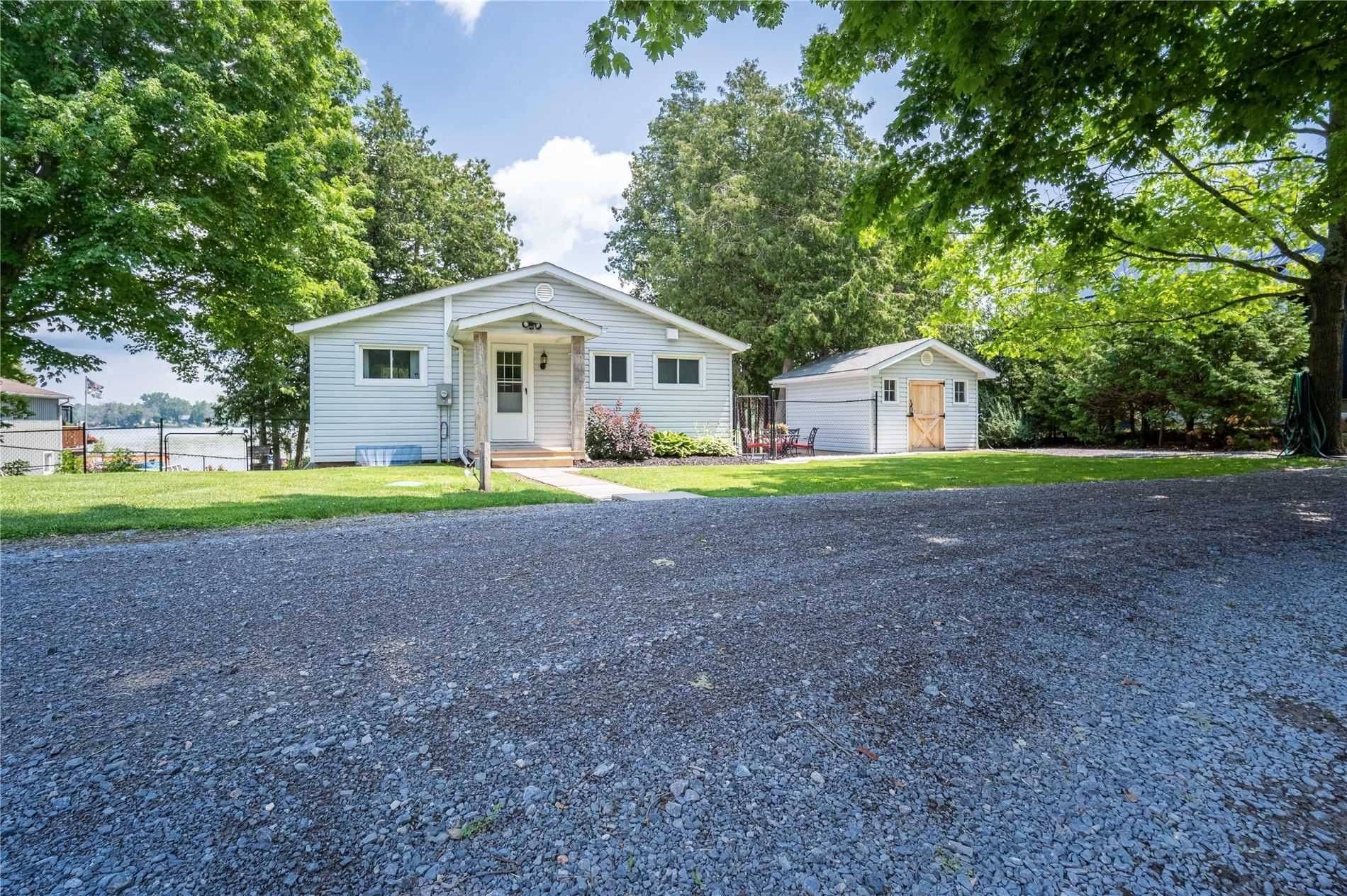 Smith-ennismore-lakefield, ON K0L 2H0,2365 Selwyn Bay LN