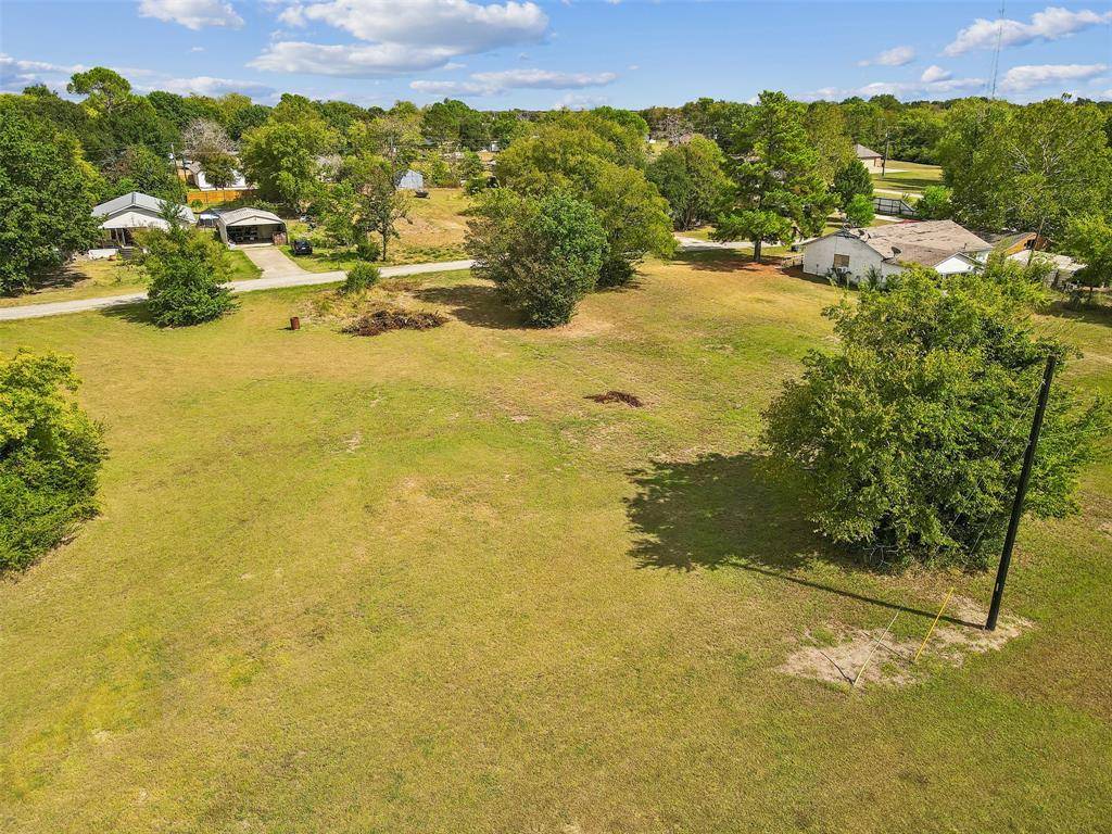 East Tawakoni, TX 75472,118 Calhoun Cove