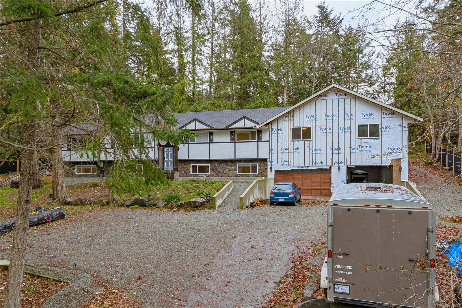 North Saanich, BC V8L 5L3,1077 Lands End Rd