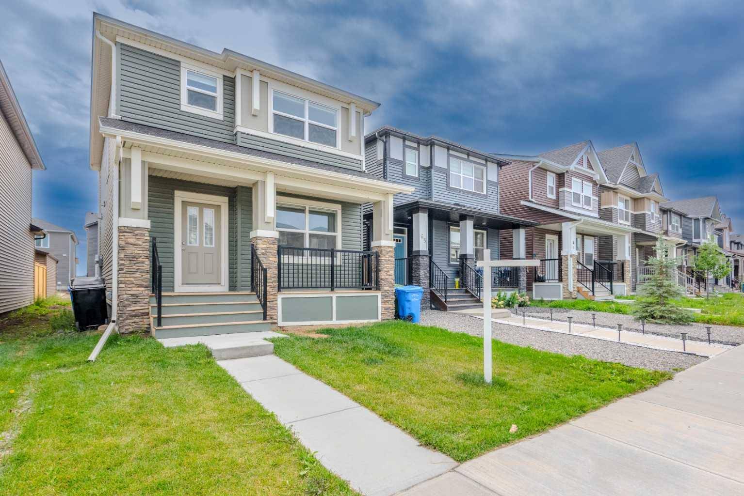 Calgary, AB T2X 4T5,73 Legacy Glen PL SE