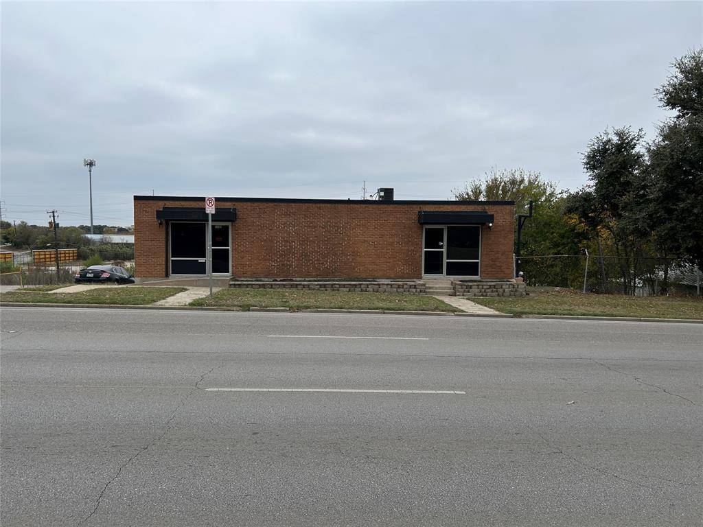 Fort Worth, TX 76103,3120 E Lancaster Avenue