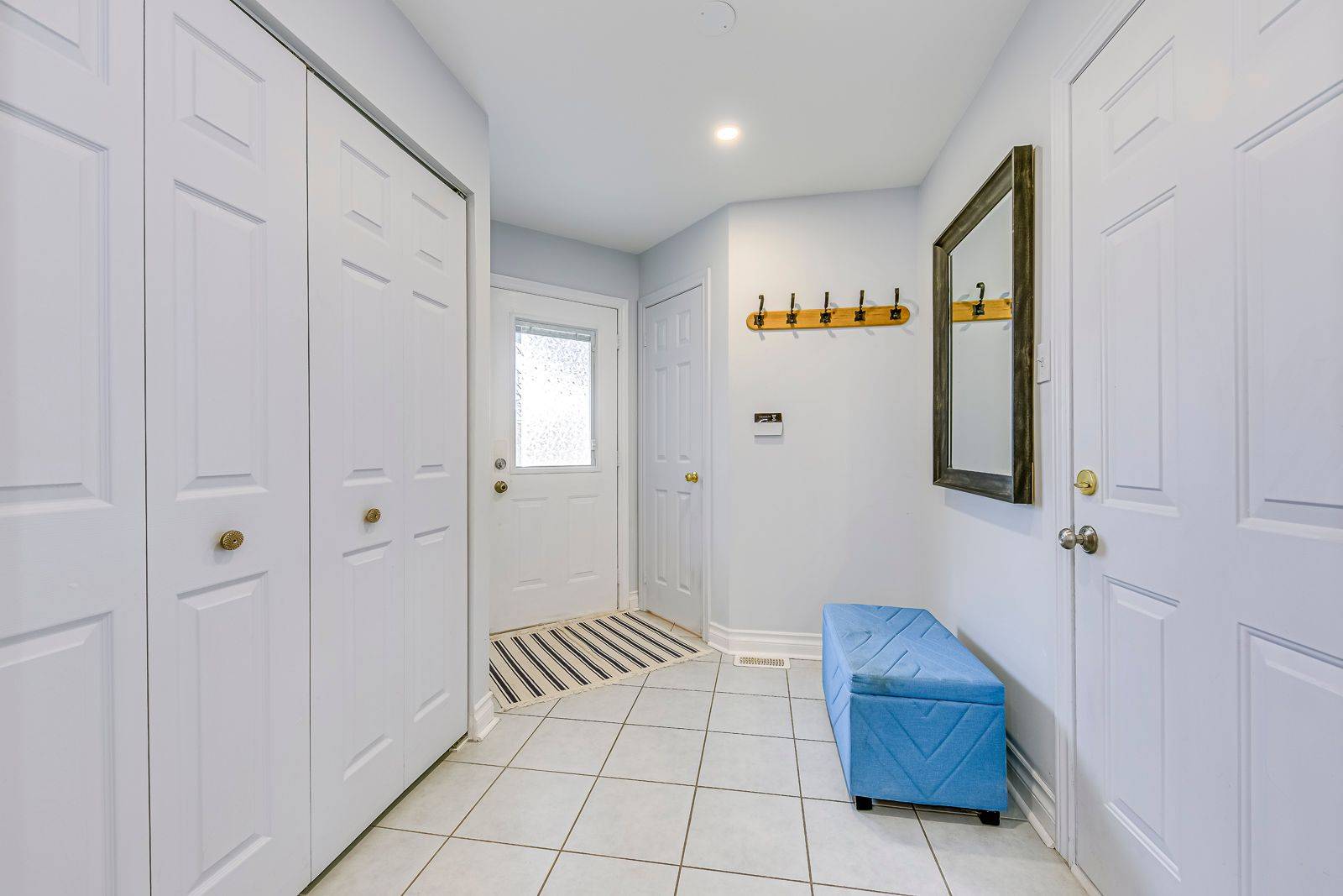 360 Riverstone DR, Oakville, ON L6H 7M3