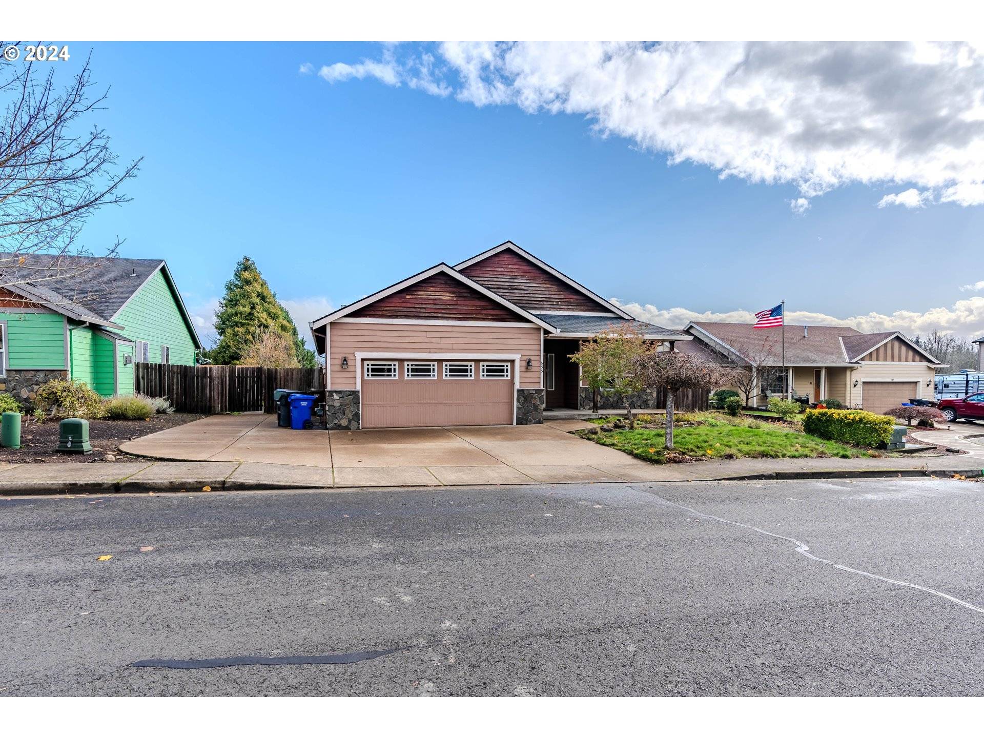 Molalla, OR 97038,655 S TAYLOR CT