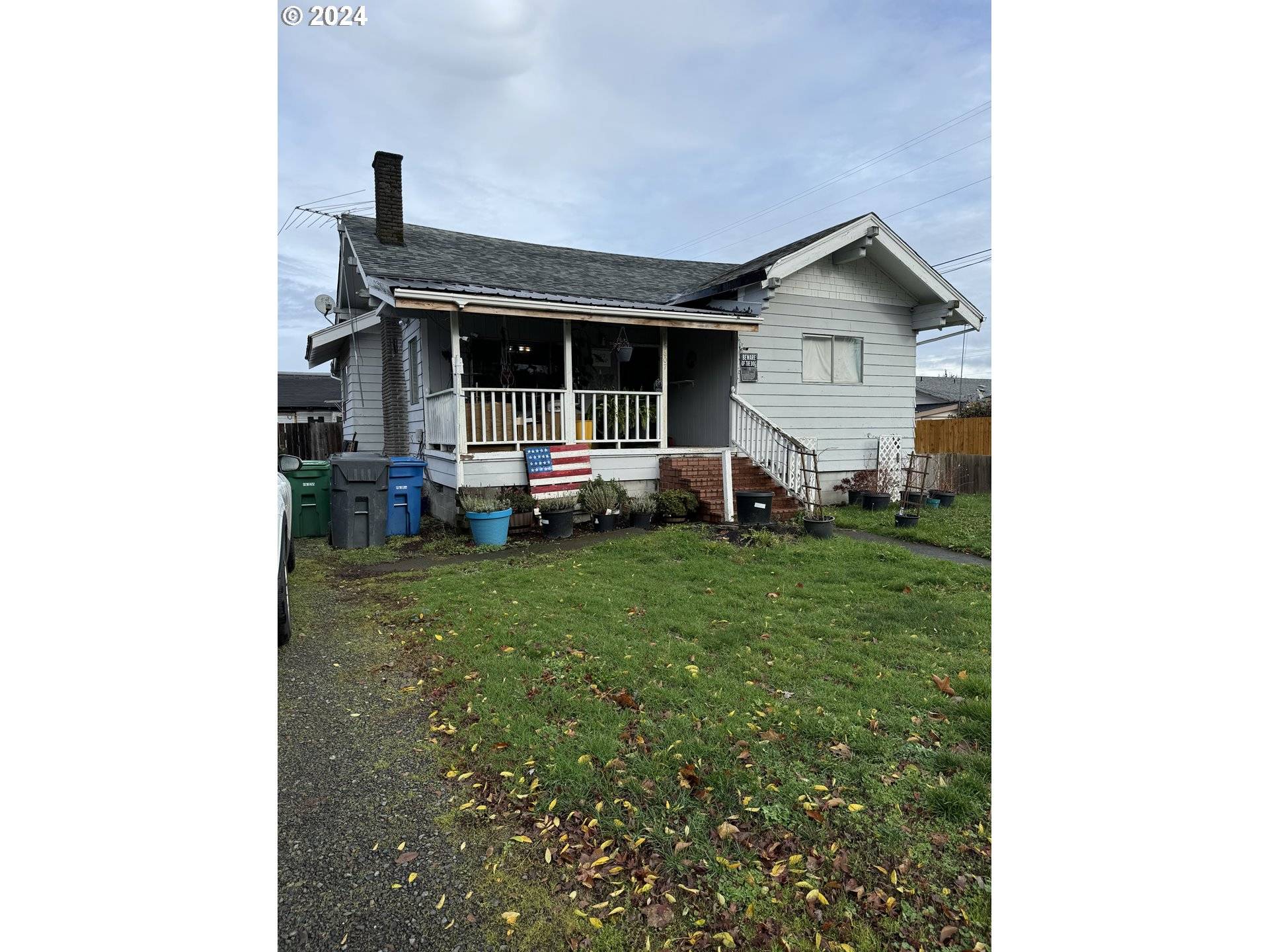 Silverton, OR 97381,607 WHITTIER ST