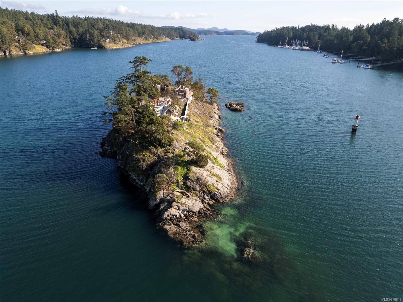 Salt Spring, BC A1A 1A1,0 Clamshell Island