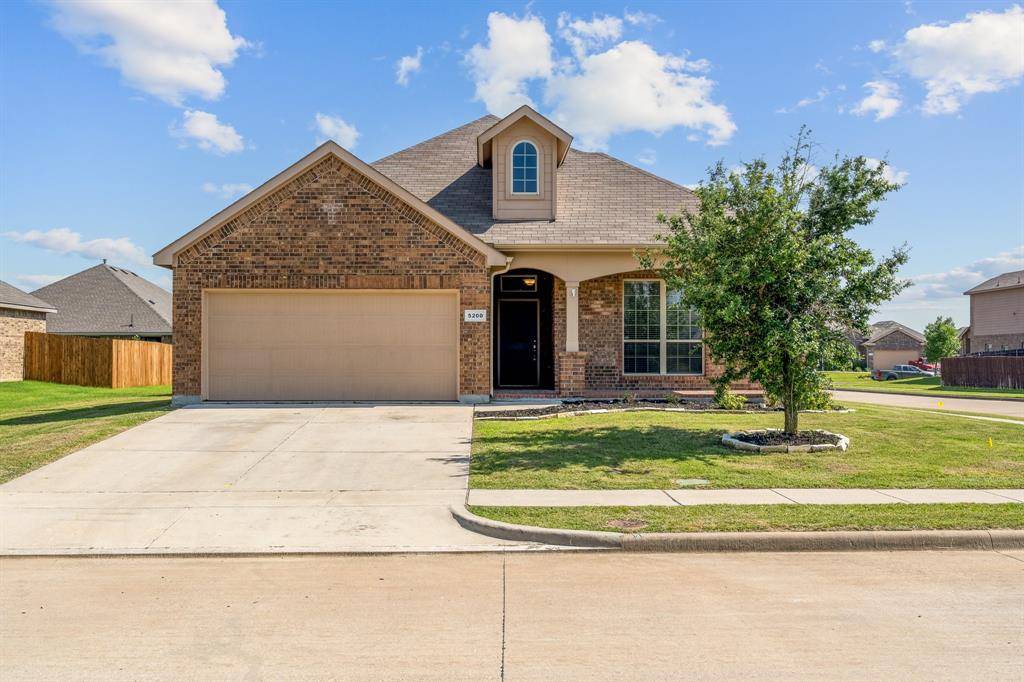 Krum, TX 76249,5200 Meadow Lane