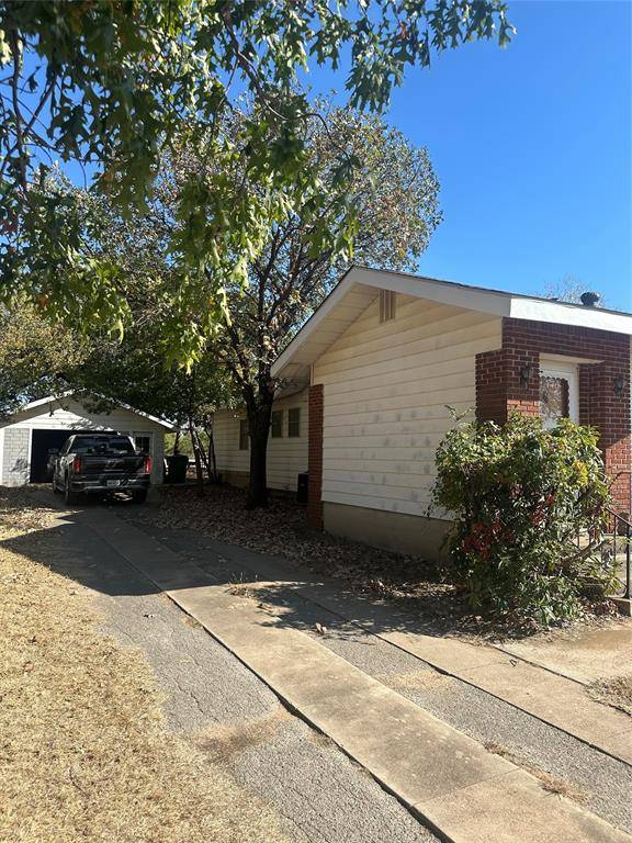 Nocona, TX 76255,900 Grayson Street