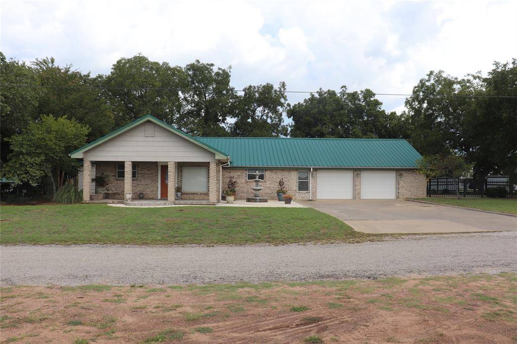 Desdemona, TX 76445,110 County Road 504