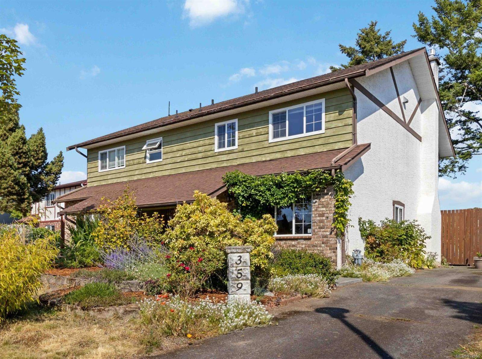 Esquimalt, BC V9A 6Y5,359 Pooley Pl