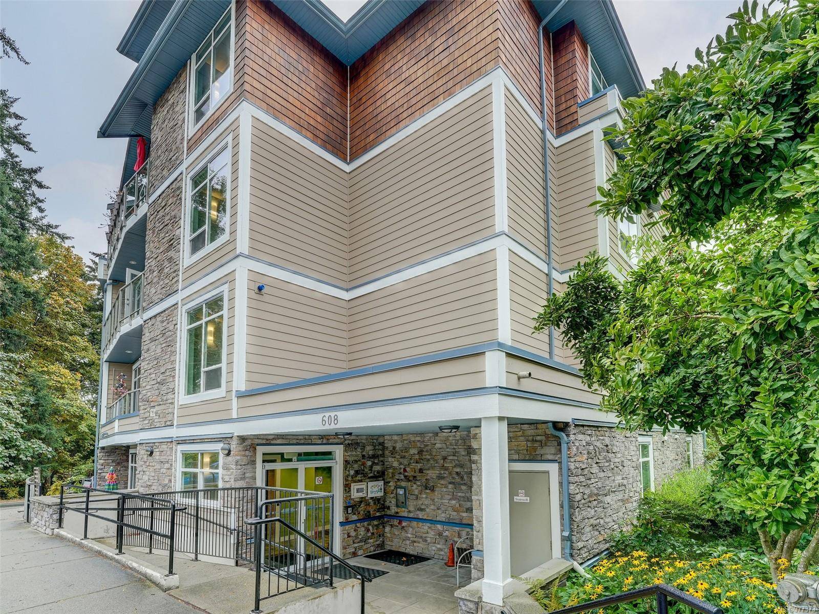 Langford, BC V9B 2R5,608 Fairway Ave #205