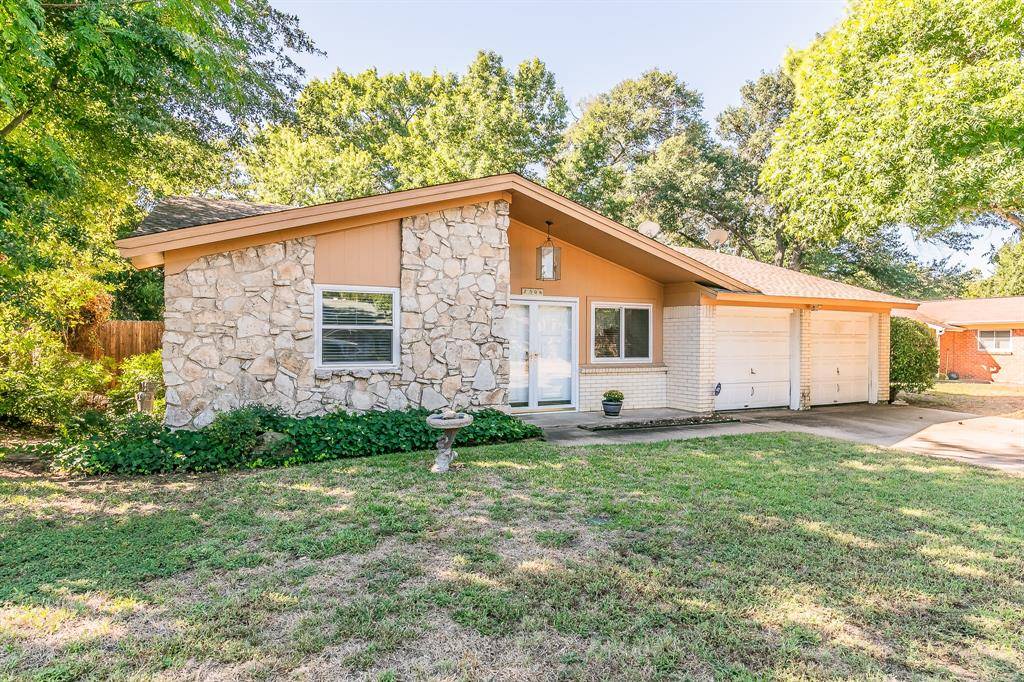 Arlington, TX 76013,2506 Norwood Lane