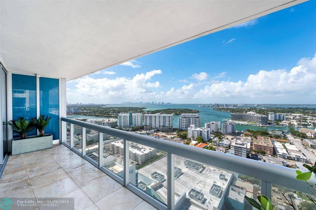 Miami Beach, FL 33141,6899 Collins Ave  #2707