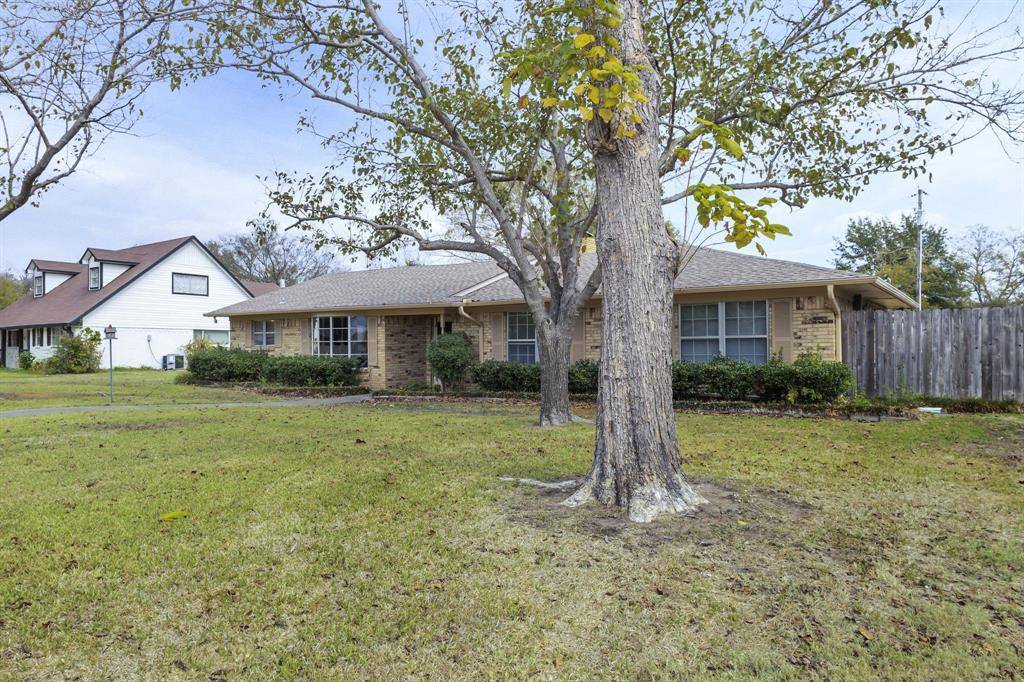 Bonham, TX 75418,600 Hunter Street