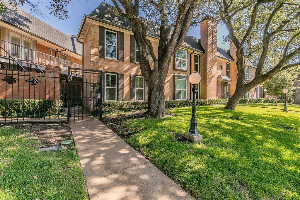 Dallas, TX 75230,7814 Meadow Park Drive #220