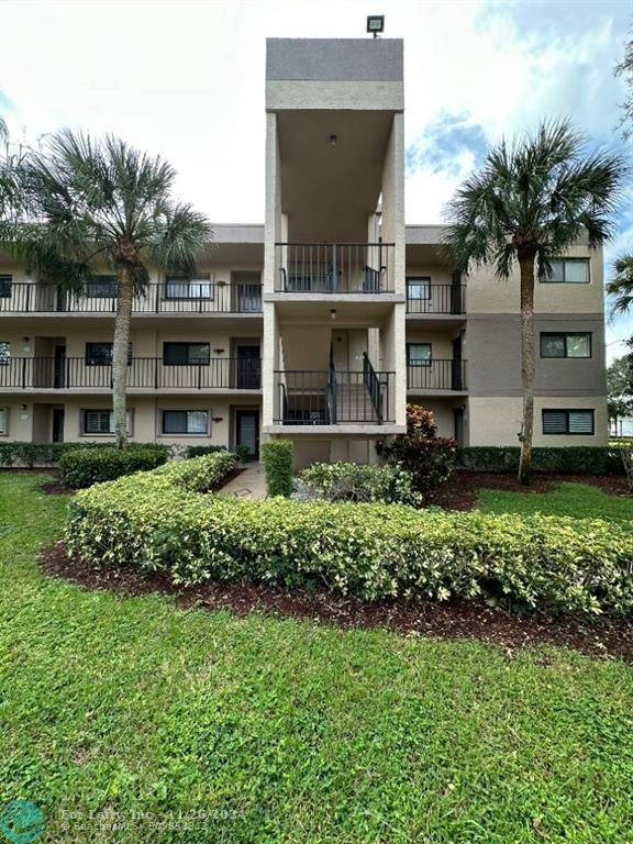 Delray Beach, FL 33484,15324 Lakes Of Delray Blvd  #214