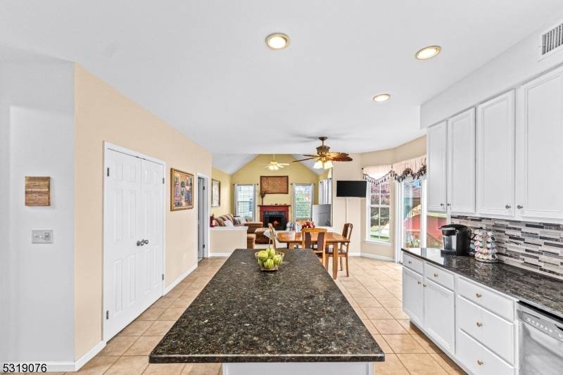 Montgomery Twp., NJ 08502,8 Boulder Brook Ct