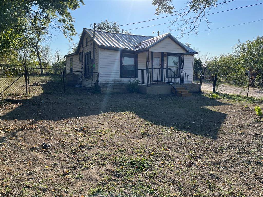 Weatherford, TX 76086,1310 N Rusk Street