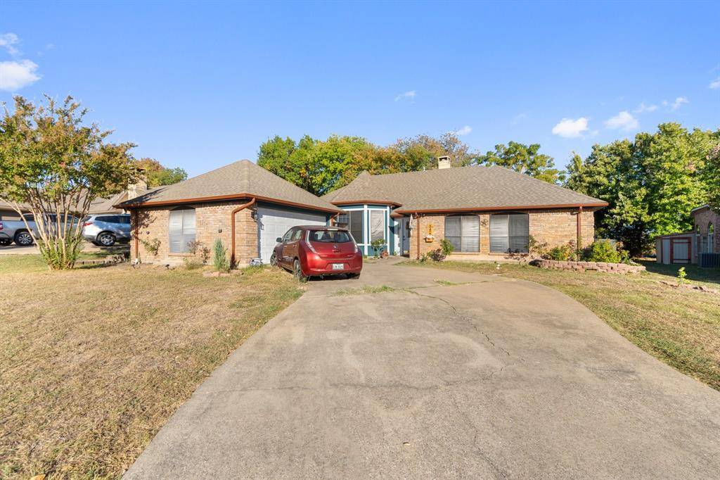 Garland, TX 75043,5422 Peninsula Way