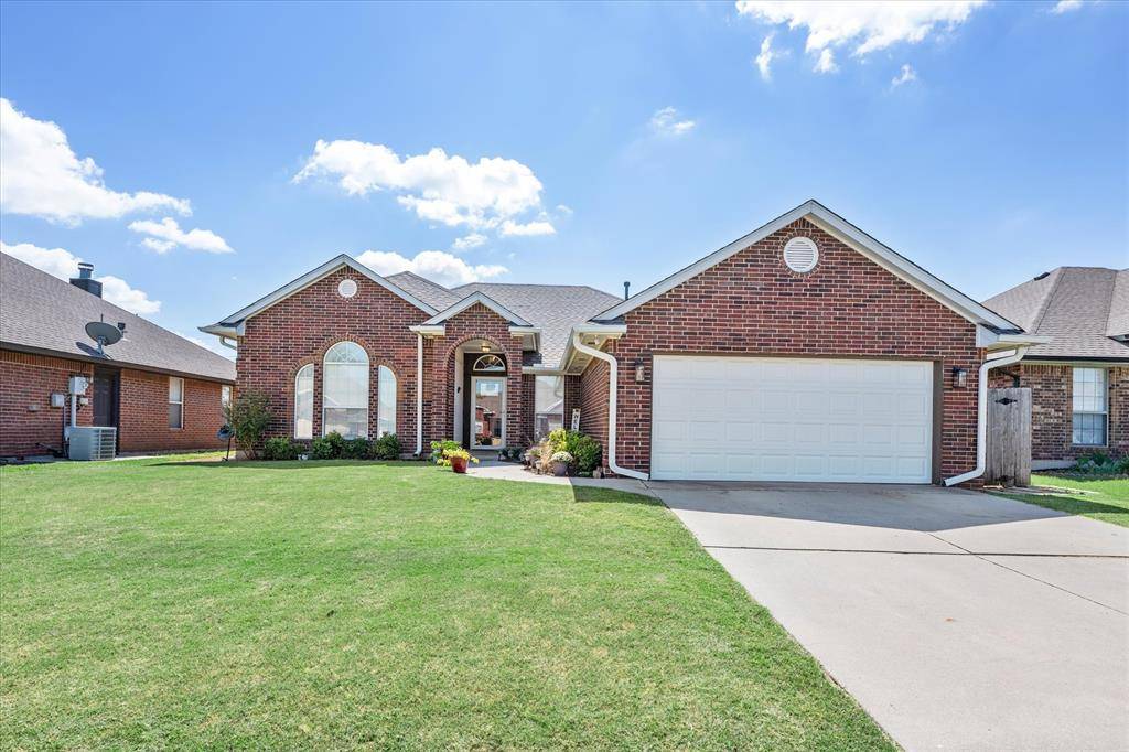 Moore, OK 73160,1724 SW 33 Street