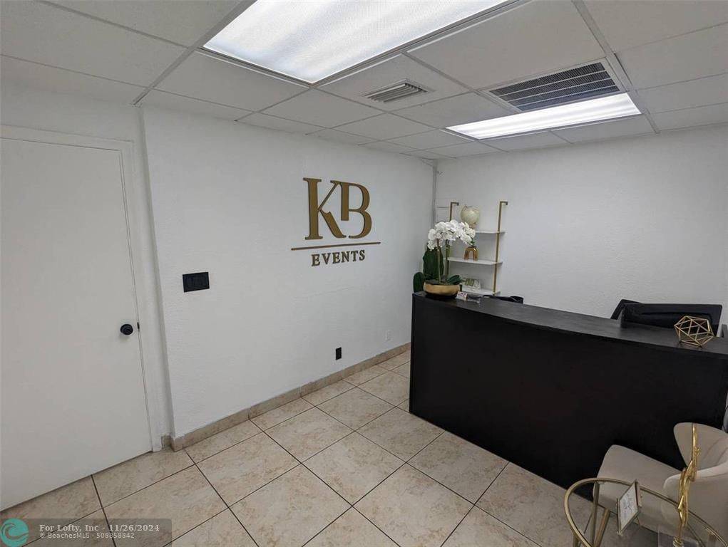 Fort Lauderdale, FL 33308,2800 E Commercial Blvd  #212