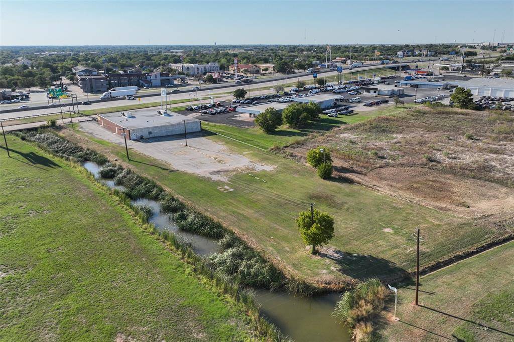 Wichita Falls, TX 76306,1119 Central Freeway