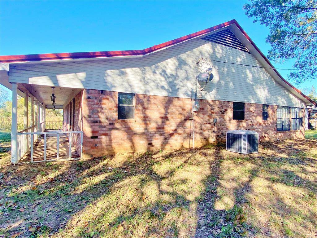 Annona, TX 75550,4169 County Road 4415