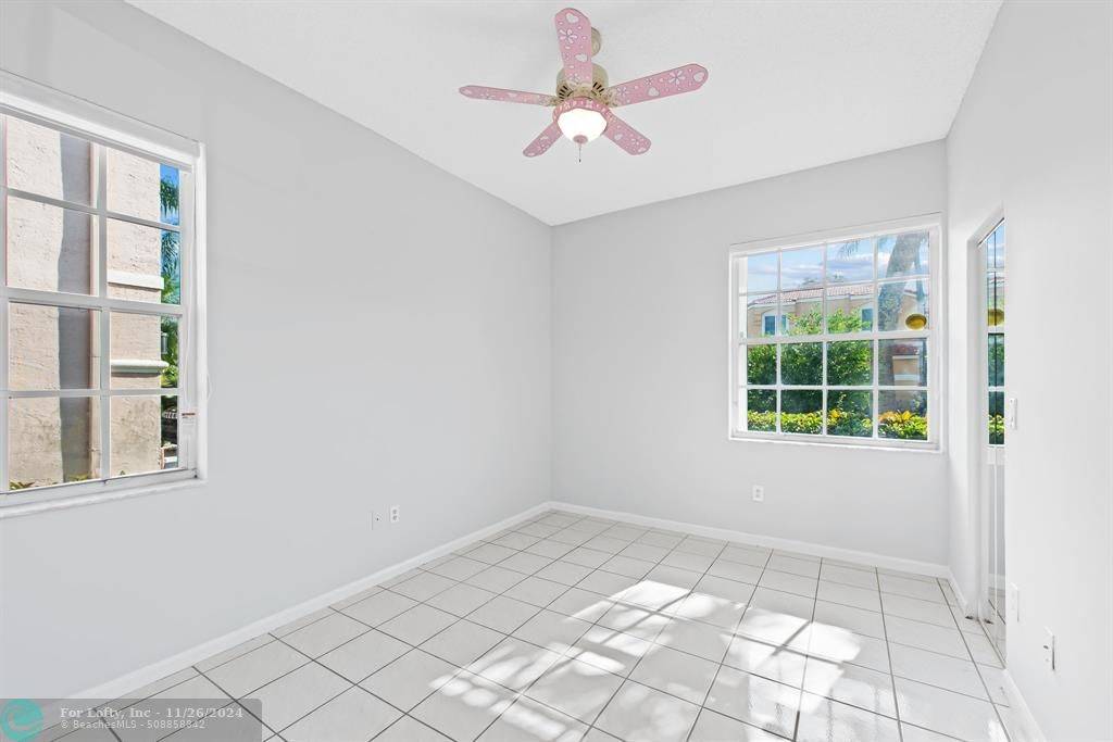 Pembroke Pines, FL 33028,678 NW 155th Ter