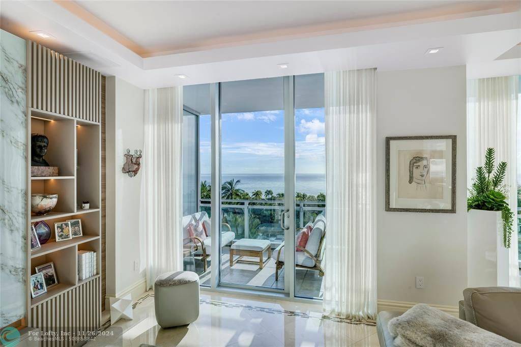 Bal Harbour, FL 33154,10295 Collins Ave  #301