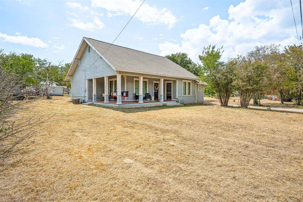 De Leon, TX 76444,632 E Labadie Avenue