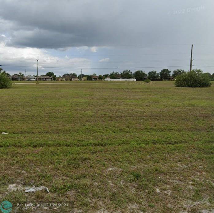 Cape Coral, FL 33909,2208 NE 16th Ter