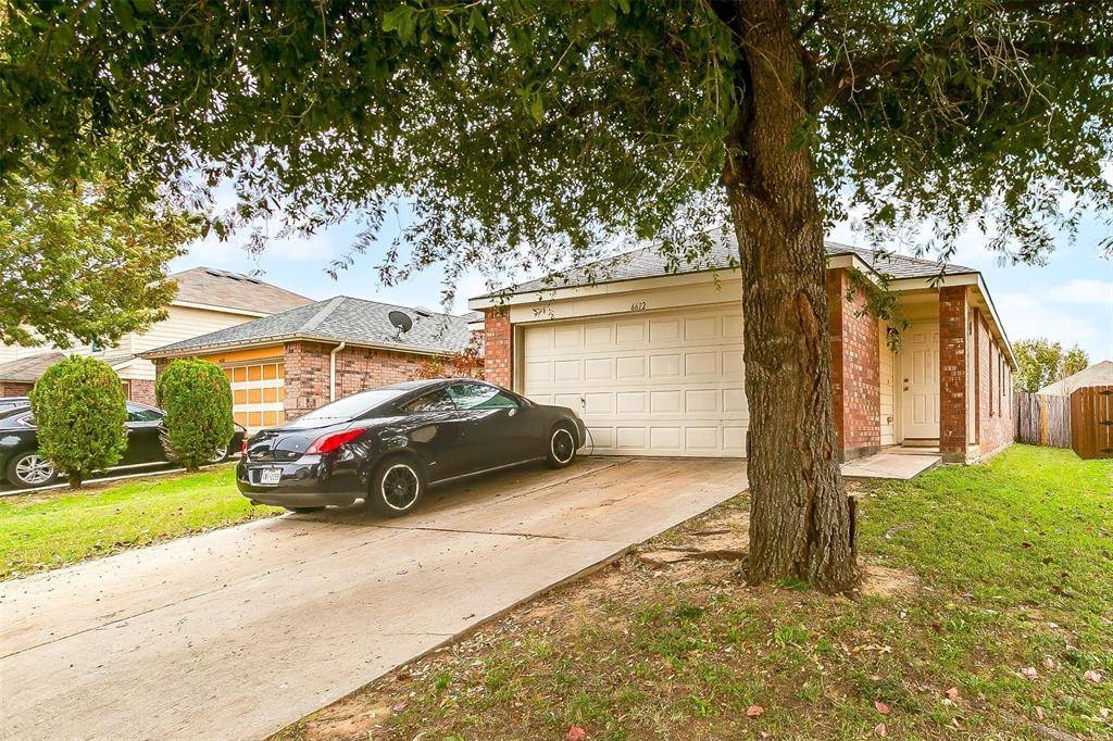 Fort Worth, TX 76179,6612 Meadow Way Lane